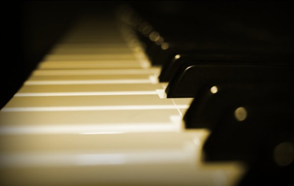 Piano and pianist - Oxfordshire